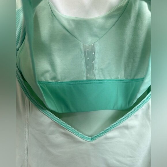Lululemon Super Sport Tank Bra Stretch Top Medium Support Wide Straps Layered 6 - Picture 8 of 16